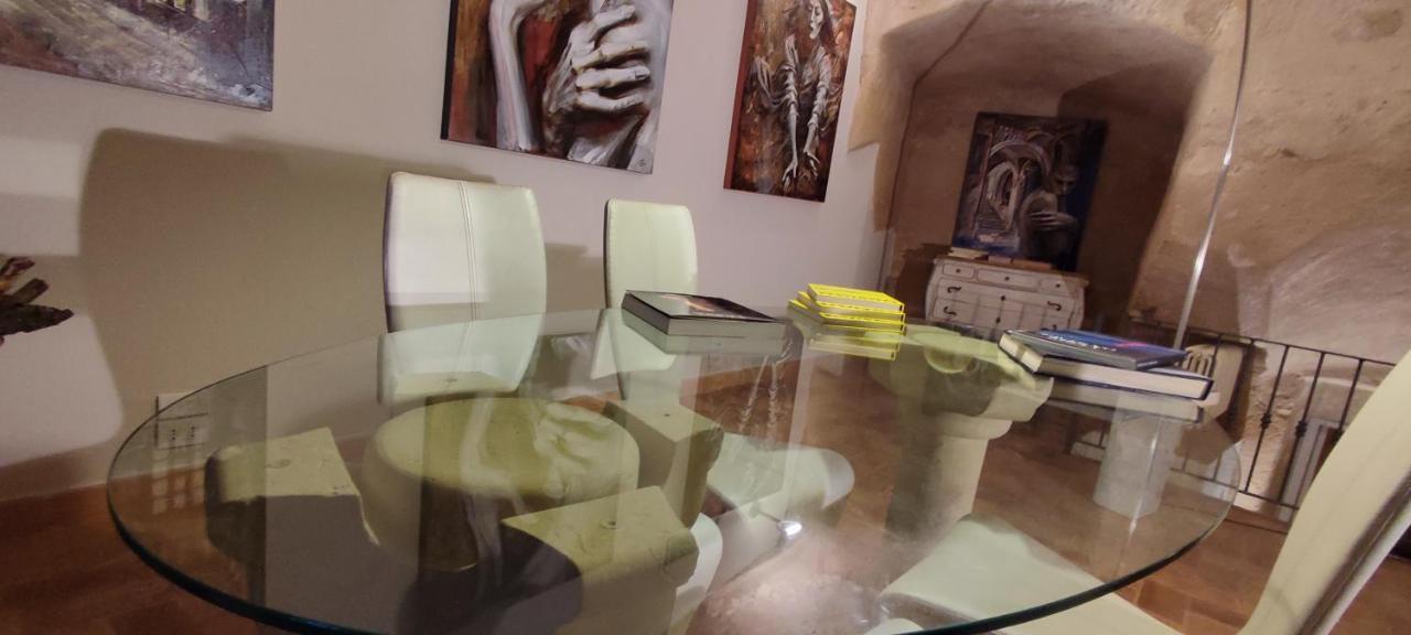 Casa Tudor Art Luxury Rooms Matera Exterior foto