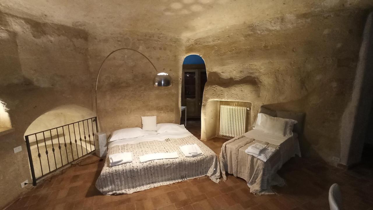 Casa Tudor Art Luxury Rooms Matera Quarto foto