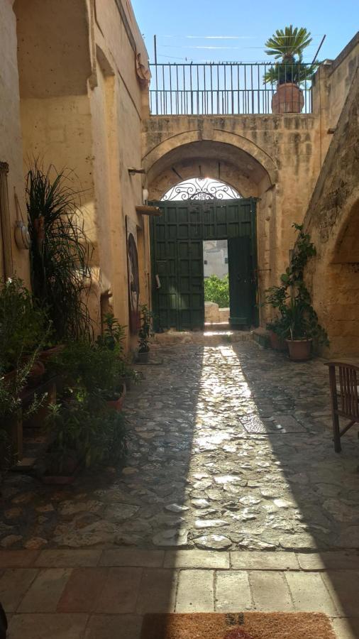 Casa Tudor Art Luxury Rooms Matera Quarto foto