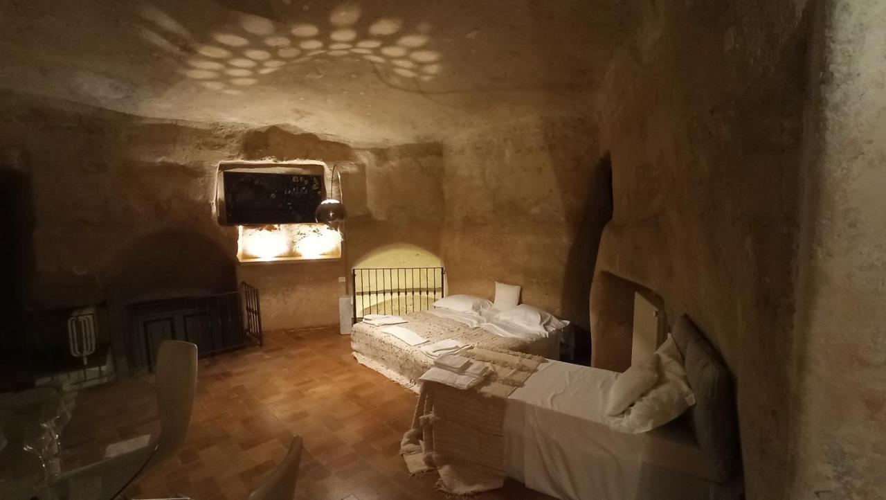 Casa Tudor Art Luxury Rooms Matera Quarto foto
