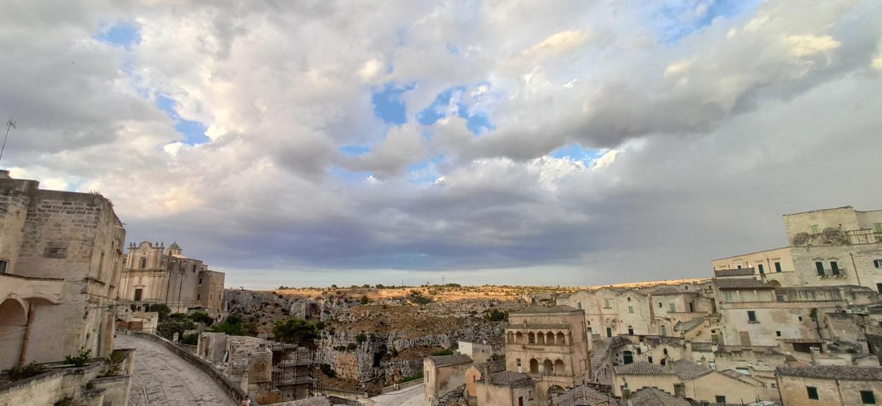 Casa Tudor Art Luxury Rooms Matera Quarto foto