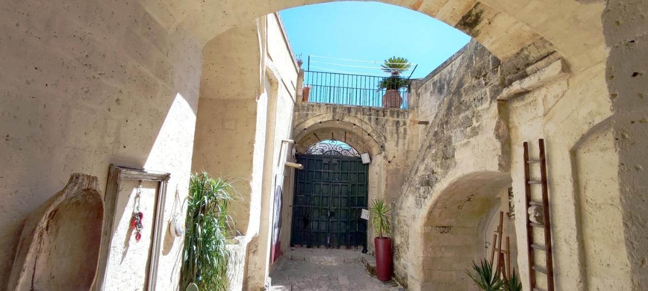 Casa Tudor Art Luxury Rooms Matera Exterior foto